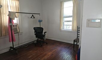39 Roosevelt St, Bridgeport, CT 06608