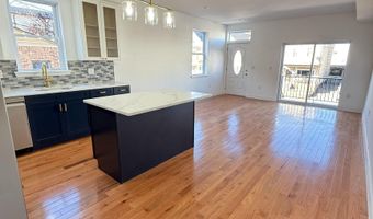 92 W 6TH St, Bayonne, NJ 07002