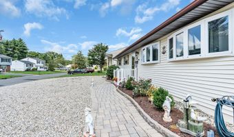 117 Pheasant Dr, Bayville, NJ 08721