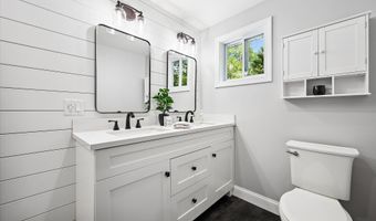 121 Packard Dr, Bangor, ME 04401