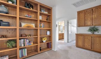 18032 Ohna Rd, Apple Valley, CA 92307