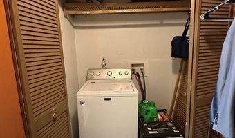 114 E Concord St, Athens, WV 24712