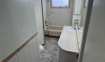 214 Market St Floor 1, Amsterdam, NY 12010