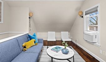 47 R Jamaica 3, Boston, MA 02130