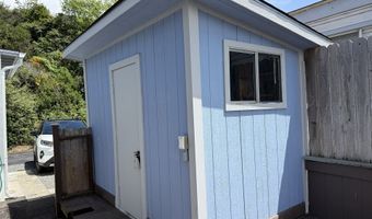 16219 LOWER HARBOR Rd P7, Brookings, OR 97415