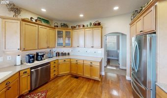 99290 OVERLOOK Rd, Brookings, OR 97415