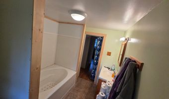 22 Boardman Way, Belfast, ME 04915