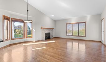 2535 Superior Ln NW, Rochester, MN 55901