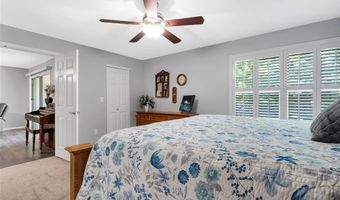 502 Oak Ridge Trails Ct, Ballwin, MO 63021