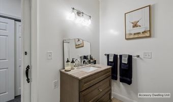 15 Pepperell Rd, Brookline, NH 03033