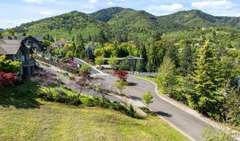 168 Sunnyview St, Ashland, OR 97520