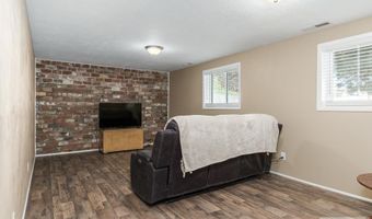 609 Calder Ave, American Falls, ID 83211