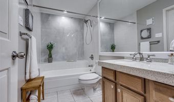 16301 Ledgemont Ln 262, Addison, TX 75001