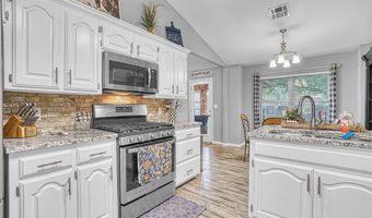 809 Jamestown Dr, Altus, OK 73521