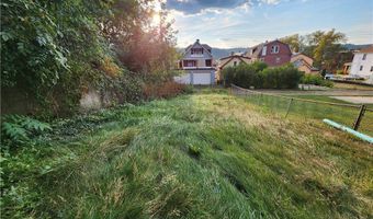 639 Pine St, Ambridge, PA 15003