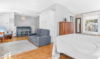 116 Nayatt Rd, Barrington, RI 02806