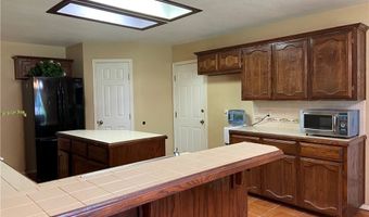 905 Franco Dr, Alice, TX 78332