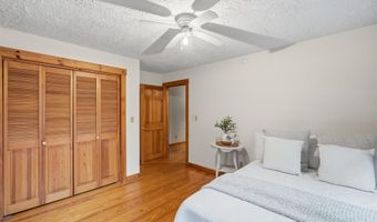171 Crawley Falls Rd, Brentwood, NH 03833