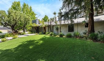 4820 Encino Ter, Encino, CA 91316