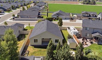 2211 Moon Shadow Dr, Caldwell, ID 83607