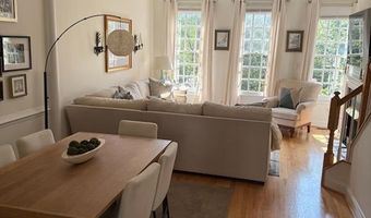 315 S HENRY St S, Alexandria, VA 22314