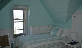 18 Bridge Ave, Bay Head, NJ 08742