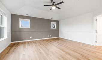 20870 YOSEMITE St NE, Aurora, OR 97002