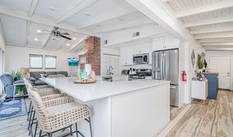 14 Albatross Pt, Bayville, NJ 08721