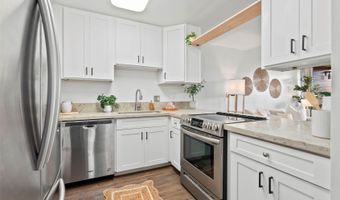 46-259 Kahuhipa St B206, Kaneohe, HI 96744