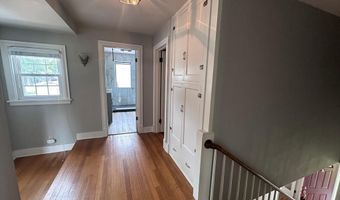 1207 8th St, Aurora, NE 68818