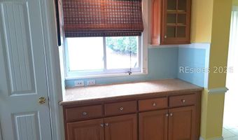 1001 Broad River Dr, Beaufort, SC 29906