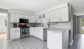 30 Tirrell Rd, Bedford, NH 03110