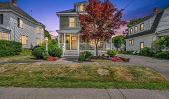 143 Maple St, Bangor, ME 04401