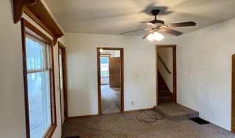 823 Pine Ave, Alma, MI 48801