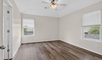 102 Riveria Cv, Benton, AR 72015