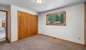 19572 Apache Rd, Bend, OR 97702