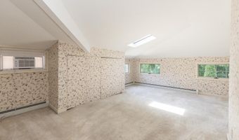 10 Ten Broeck Pl, Albany, NY 12210