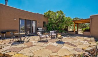 35 Arroyo Vis, Arroyo Hondo, NM 87571