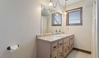 1128 Benton St, Anoka, MN 55303