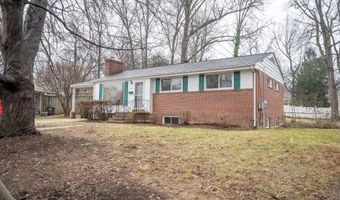 6909 FERN Ln, Annandale, VA 22003