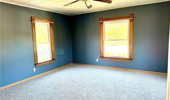 572 W Main St, Adena, OH 43901