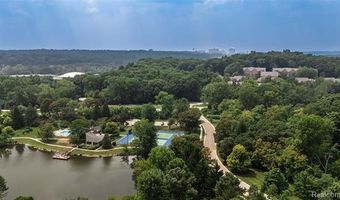 767 Skynob Dr, Ann Arbor, MI 48105
