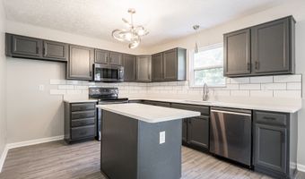 2924 Coles Creek Ln, Indianapolis, IN 46217