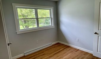 10 Crawford Dr, Bath, ME 04530