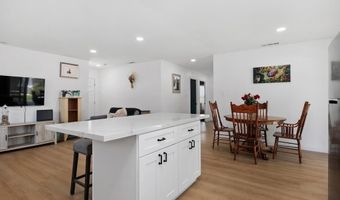 4009 Genine Dr, Oceanside, CA 92056