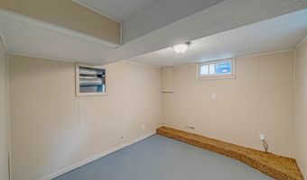 210 11th Ave SW, Altoona, IA 50009