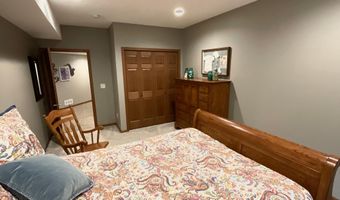 2201 7th St NW C, Austin, MN 55912