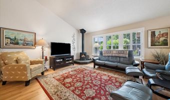 20967 YUKON St, Aurora, OR 97002