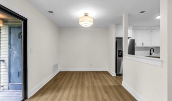 104 Dundee Ct, Aberdeen, NJ 07747