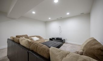 41 Gina Dr, Allentown, NJ 08501